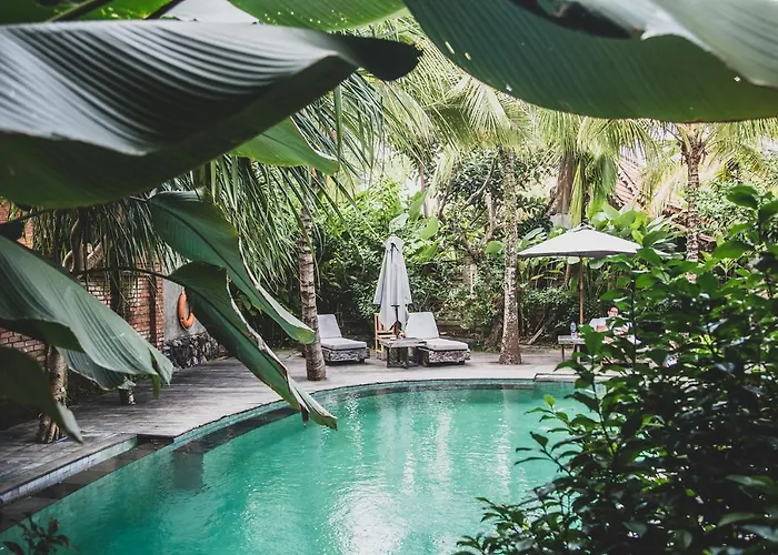 Hotel Outpost